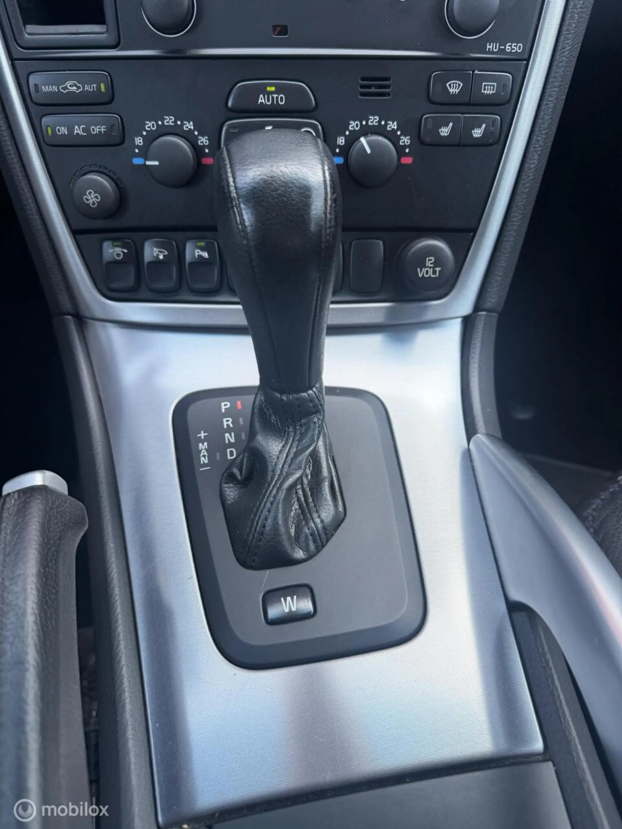 Volvo XC70 2.5 T Summum NL-AUTO / 1E-EIGENAAR / AUTOMAAT — photo 10