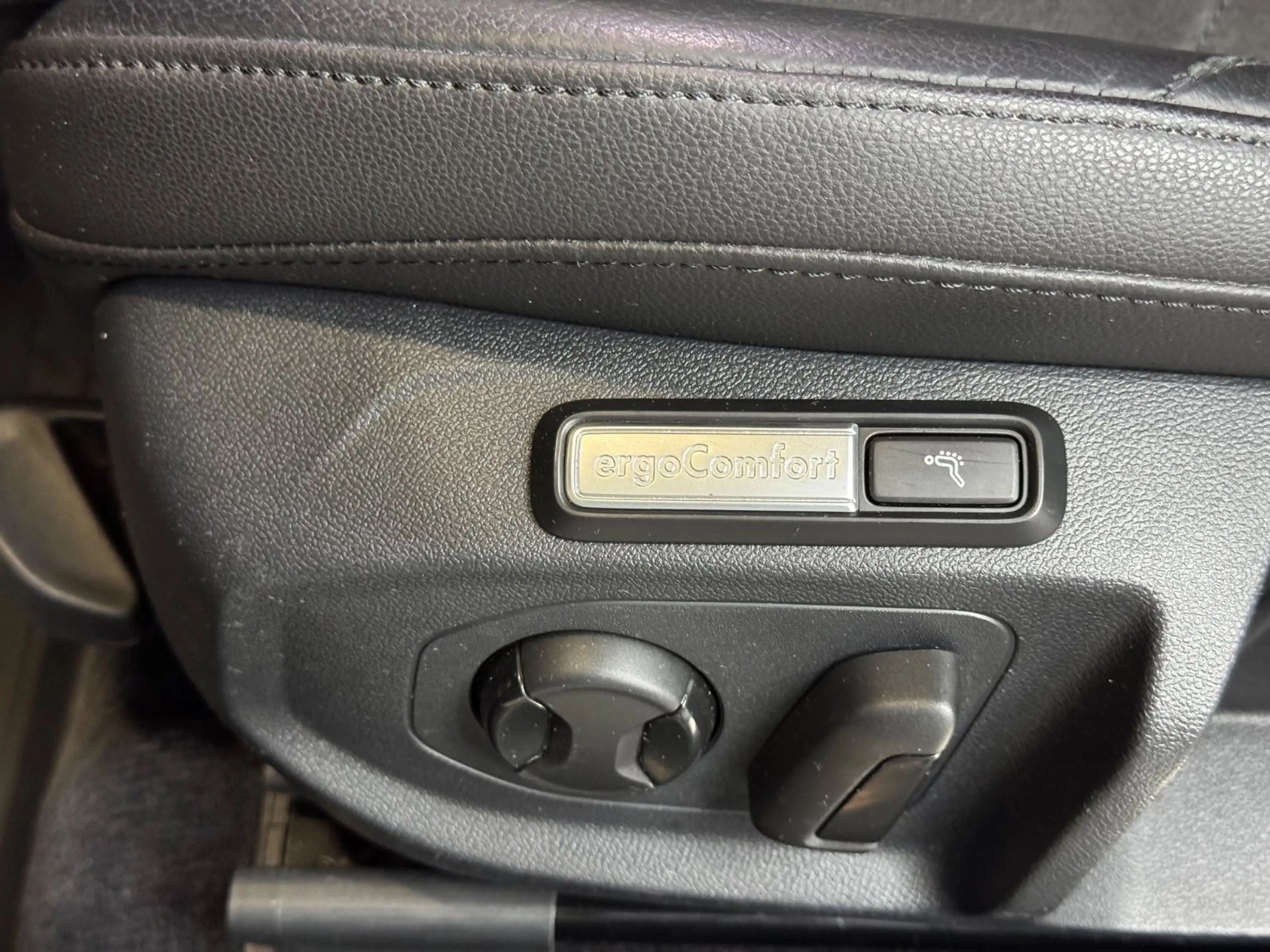 Volkswagen Arteon 2.0 TSI DSG/ACC/Massage/Spurhalte/LED — photo 12
