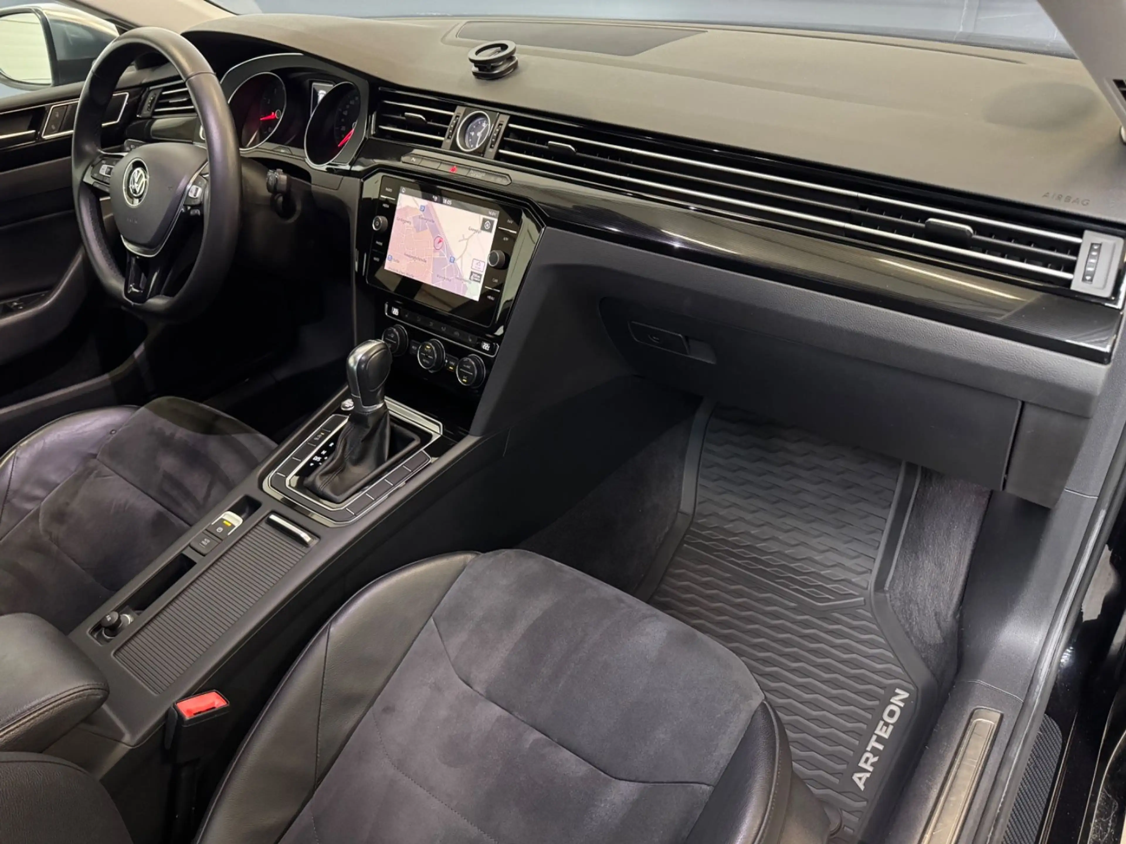Volkswagen Arteon 2.0 TSI DSG/ACC/Massage/Spurhalte/LED — photo 14