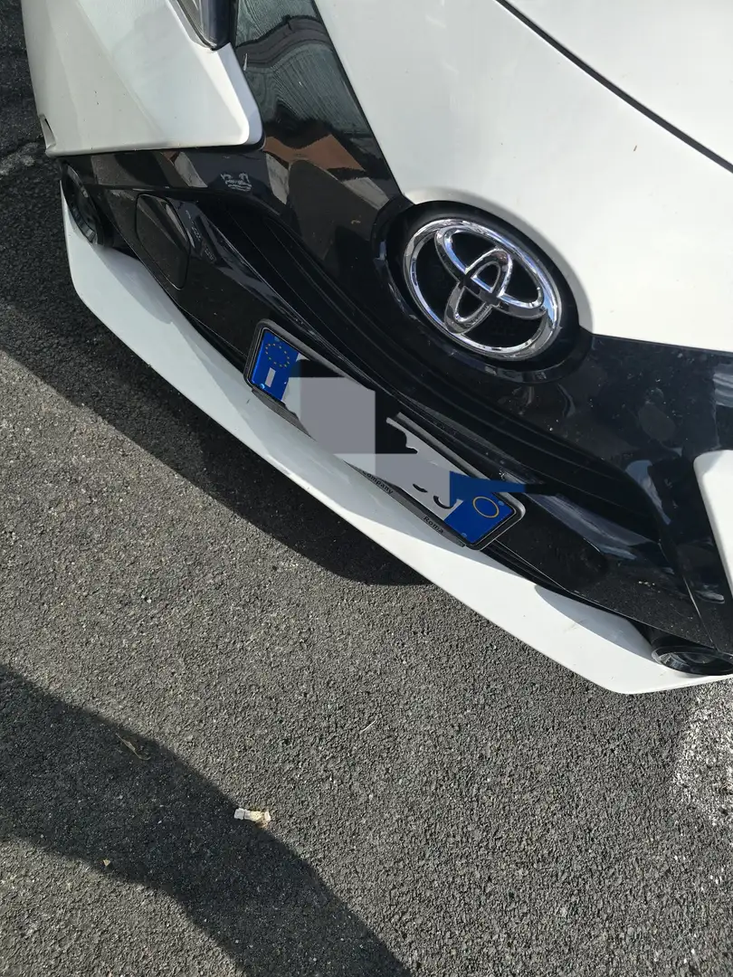 Toyota Aygo 5p 1.0 x-play - 2