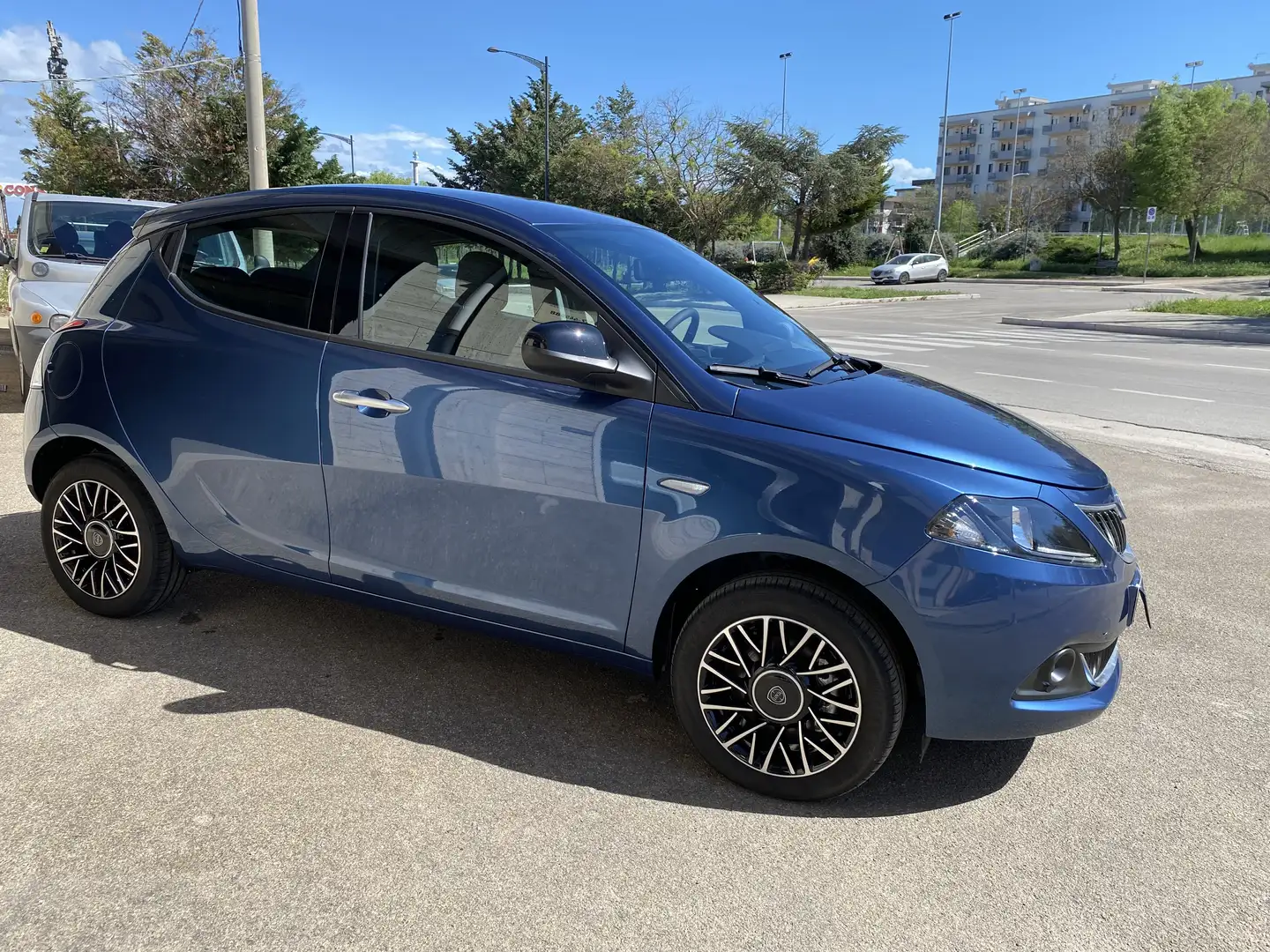 Lancia Ypsilon Ypsilon 1.0 firefly hybrid PLATINO "KM.ZERO" Blu/Azzurro - 2