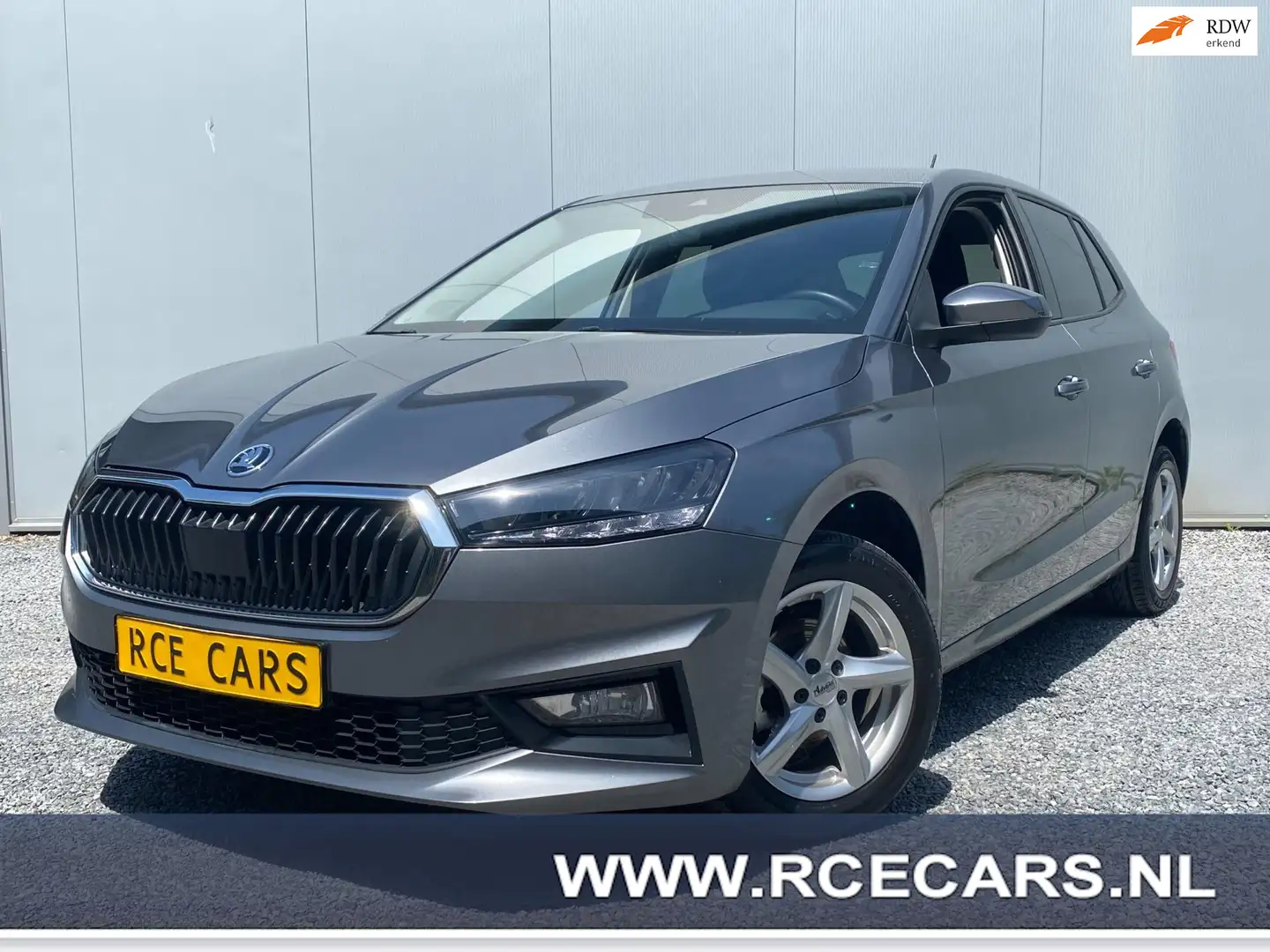 Skoda Fabia 1.0 MPI | Carplay |10"touchscreen | Navigatie | St Gris - 1