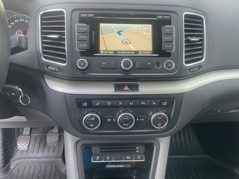 SEAT Alhambra Style/1Hand/7Sitzer/Kamera/Navi/B-Xenon — photo 14
