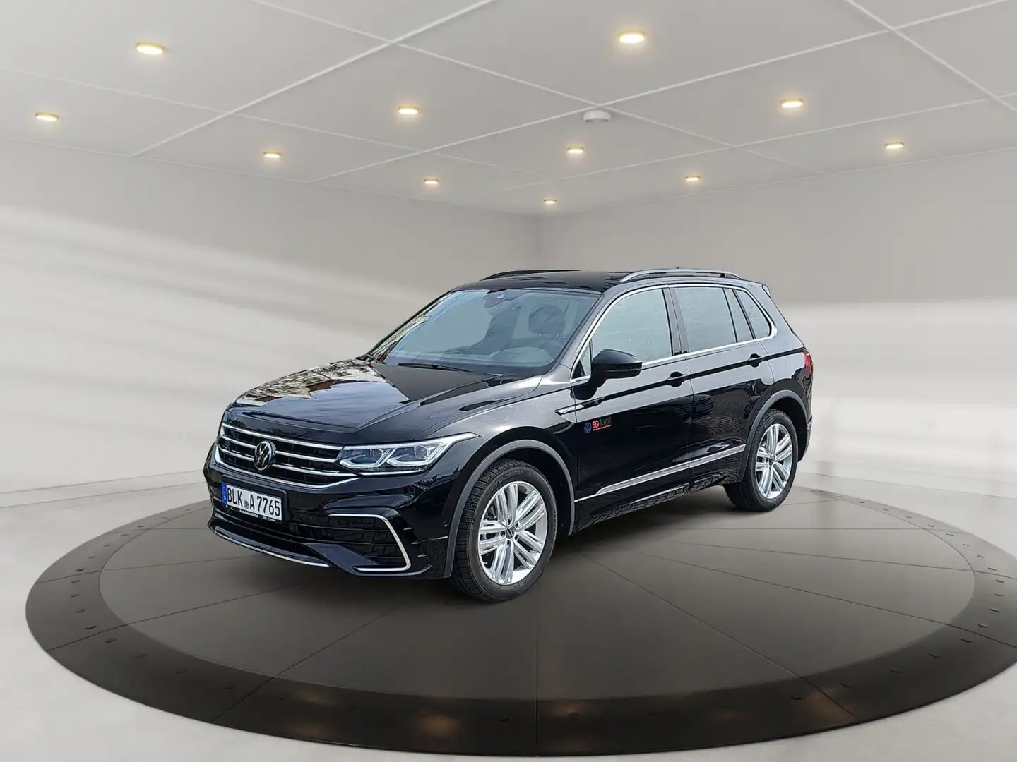 Volkswagen Tiguan R-Line 2,0 TDI 110 kW DSG Neupreis: 64.98 Nero - 2