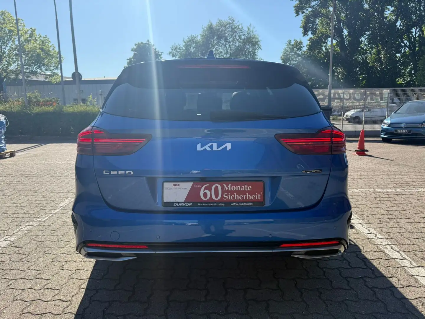 Kia Ceed / cee'd Kia Ceed SW 1.6 CRDi AUT. *GT-LINE*PANO*VIRTUAL* Bleu - 2