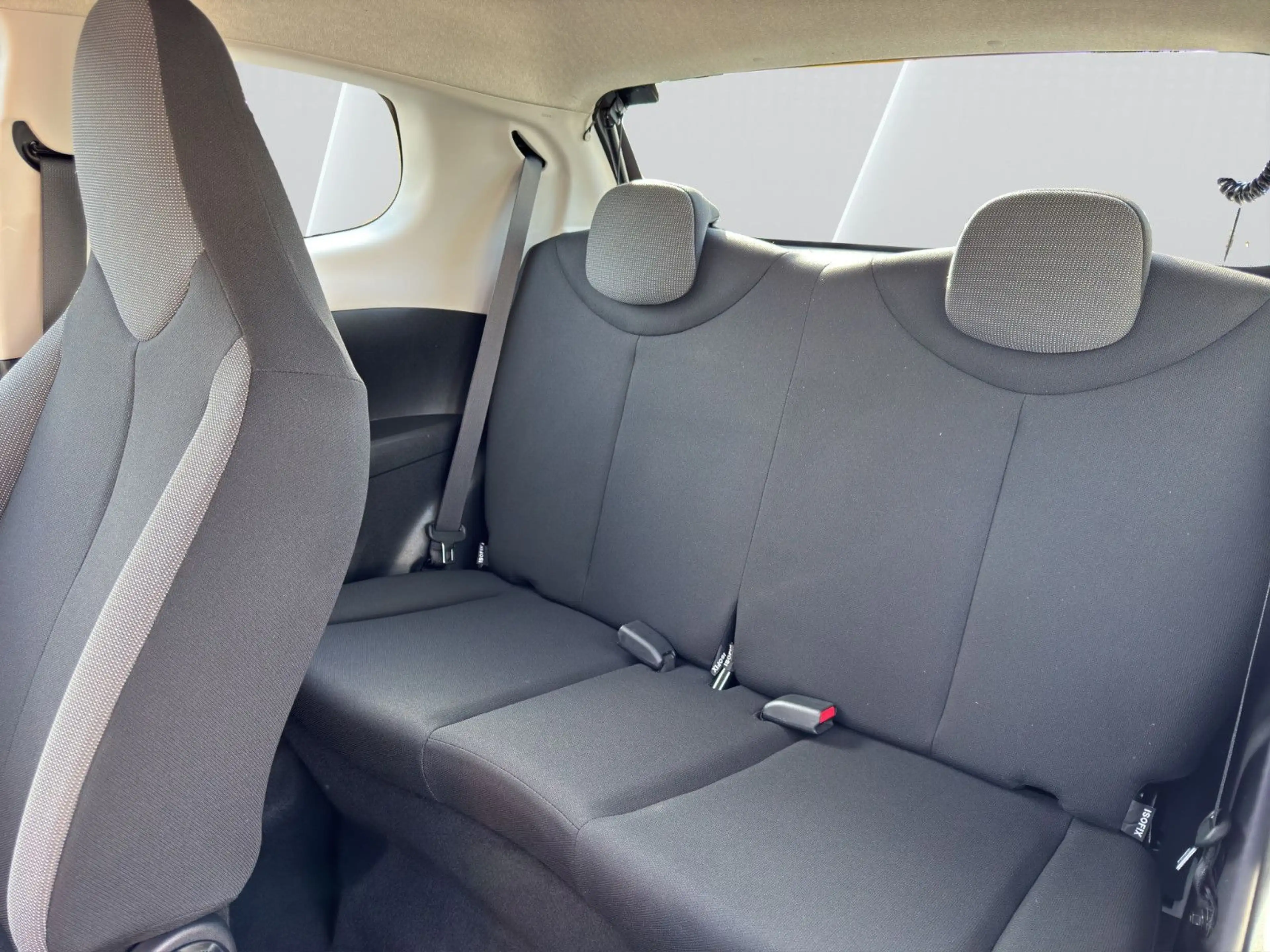 Citroen C1 1. VTI Live, Klimaanlage, wenig Kilometer — photo 15