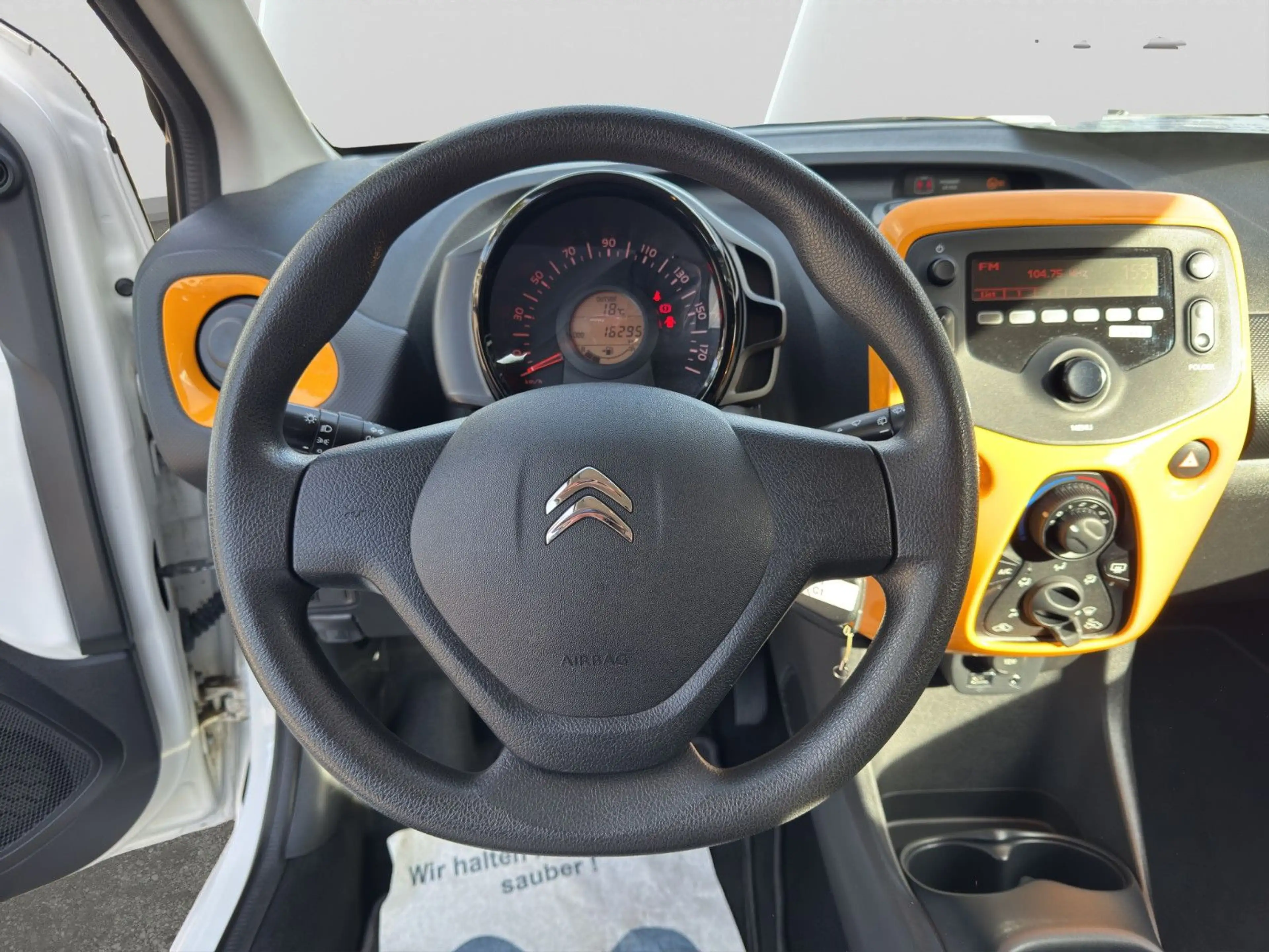 Citroen C1 1. VTI Live, Klimaanlage, wenig Kilometer — photo 11