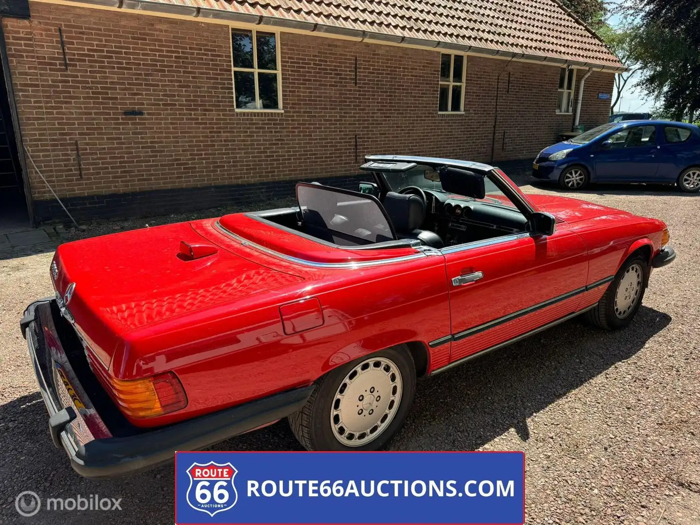 Mercedes-Benz SL 560 Cabriolet Rood - 2