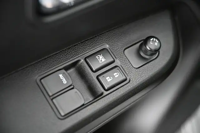 Suzuki Ignis view 28