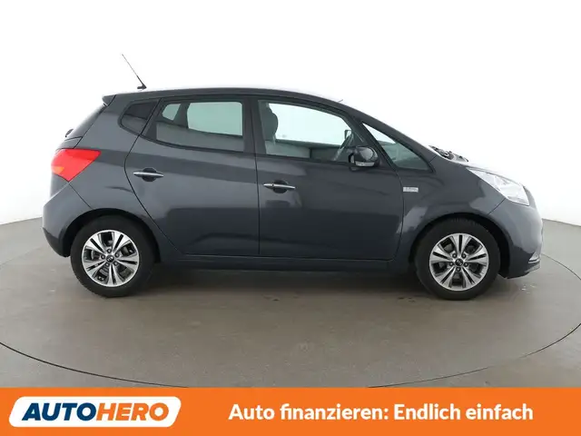 Kia Venga view 7