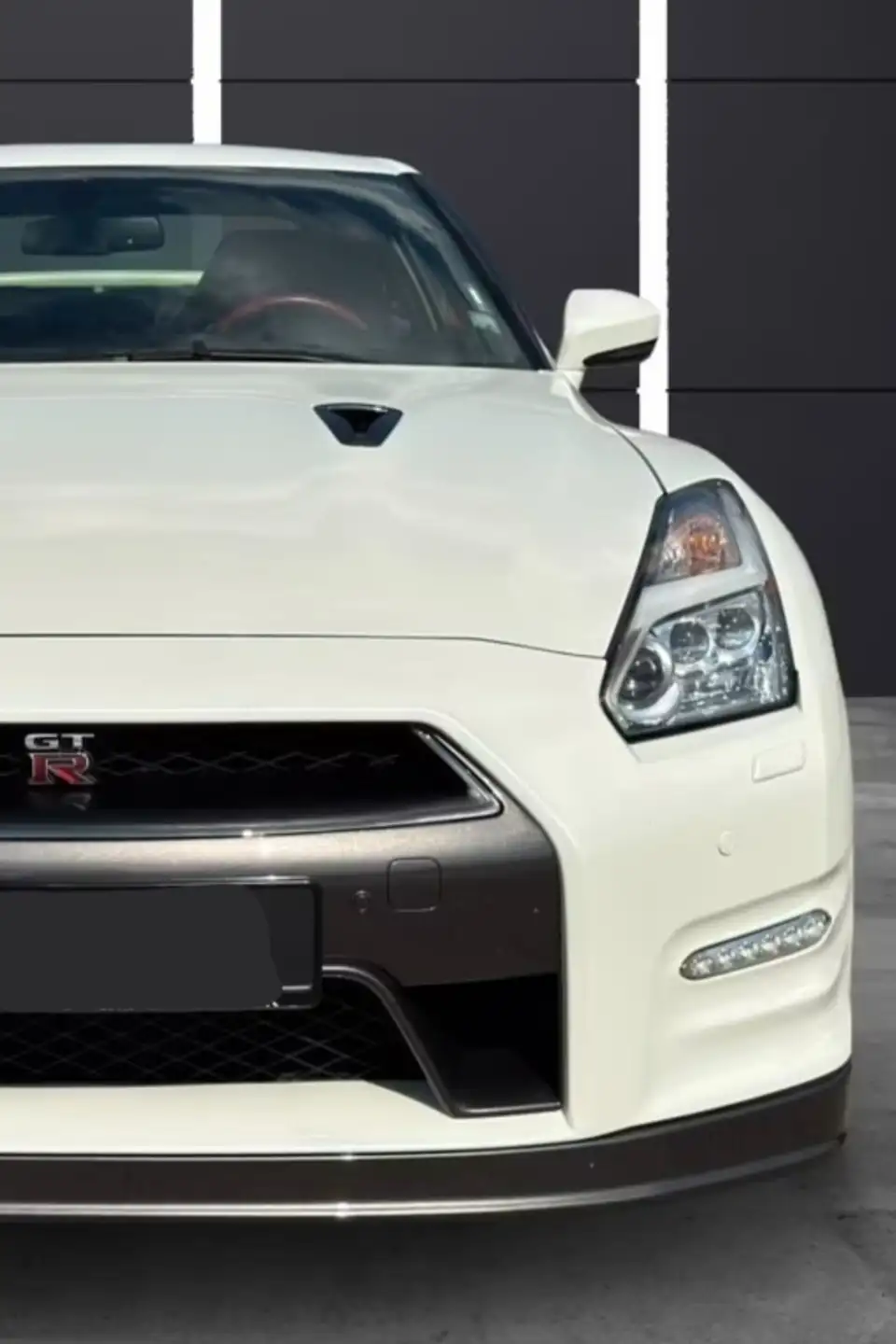 닛산 Nissan GT-R GT-R 2015 흰색 사진 1