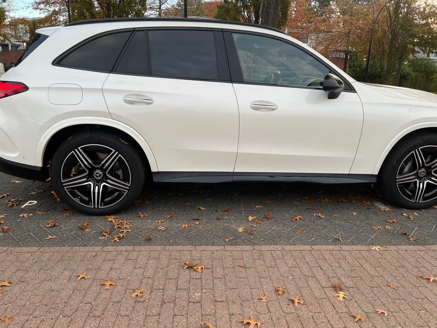 Mercedes-Benz GLC 400 GLC 400e AMG Line MB garantie tot 05-09-2029 Wit - 2
