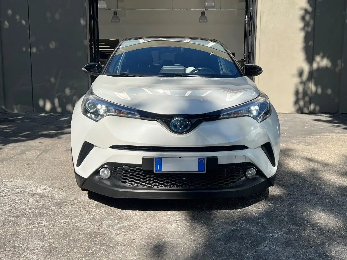 Toyota C-HR 1.8 Hybrid E-CVT Style+ Blanc - 2