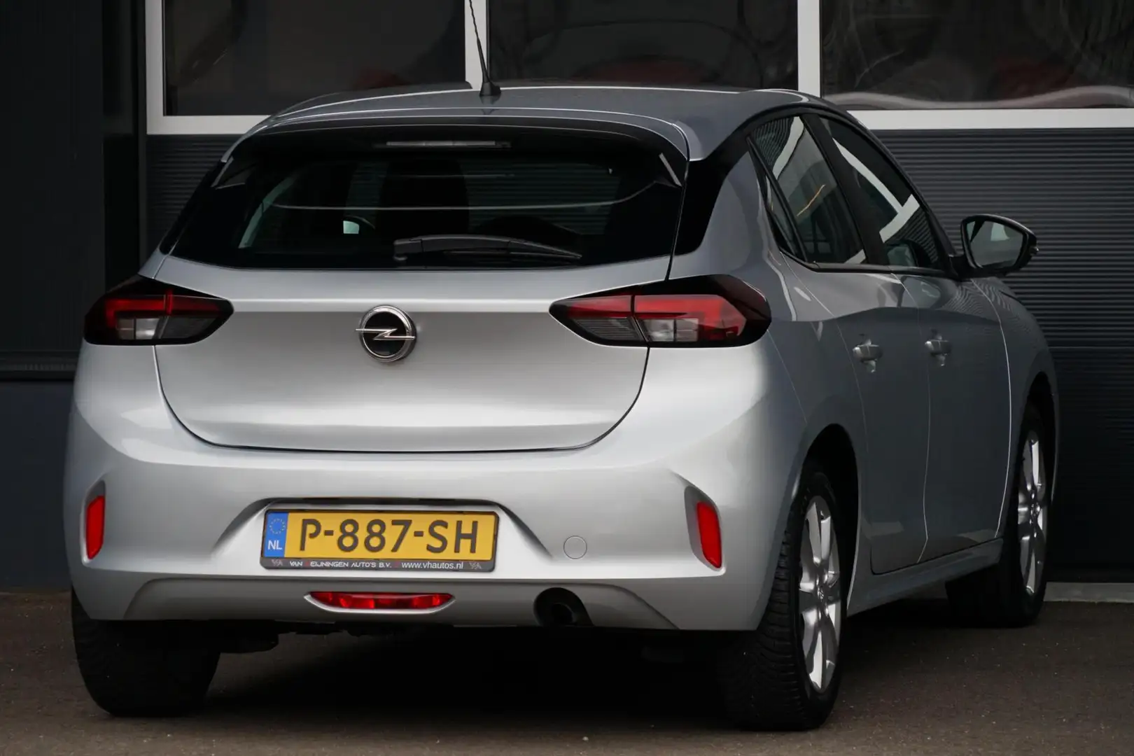 Opel Corsa 1.2 Edition, NL, cruise, CarPlay, navi, DAB, L.M. Grau - 2