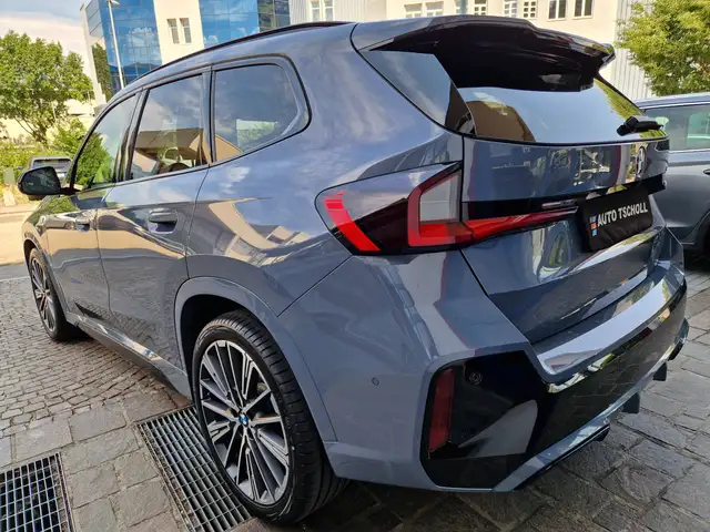 BMW X1 view 4