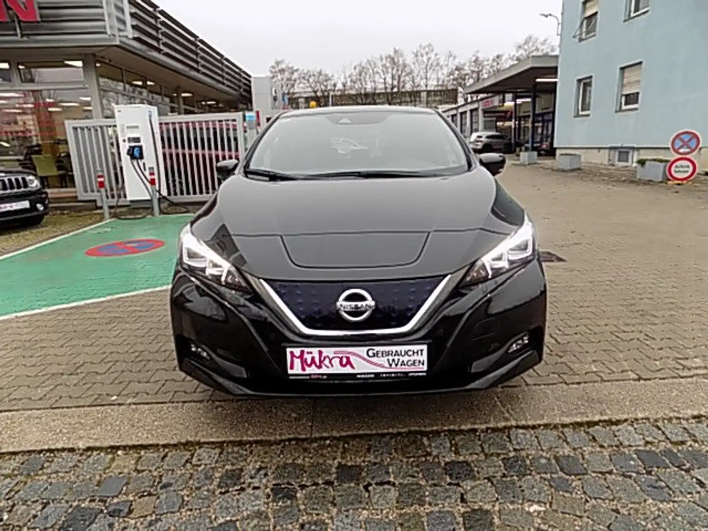Nissan Leaf N-Connecta 40kWH 150PS LED Winterpaket, 8-fach Schwarz - 2