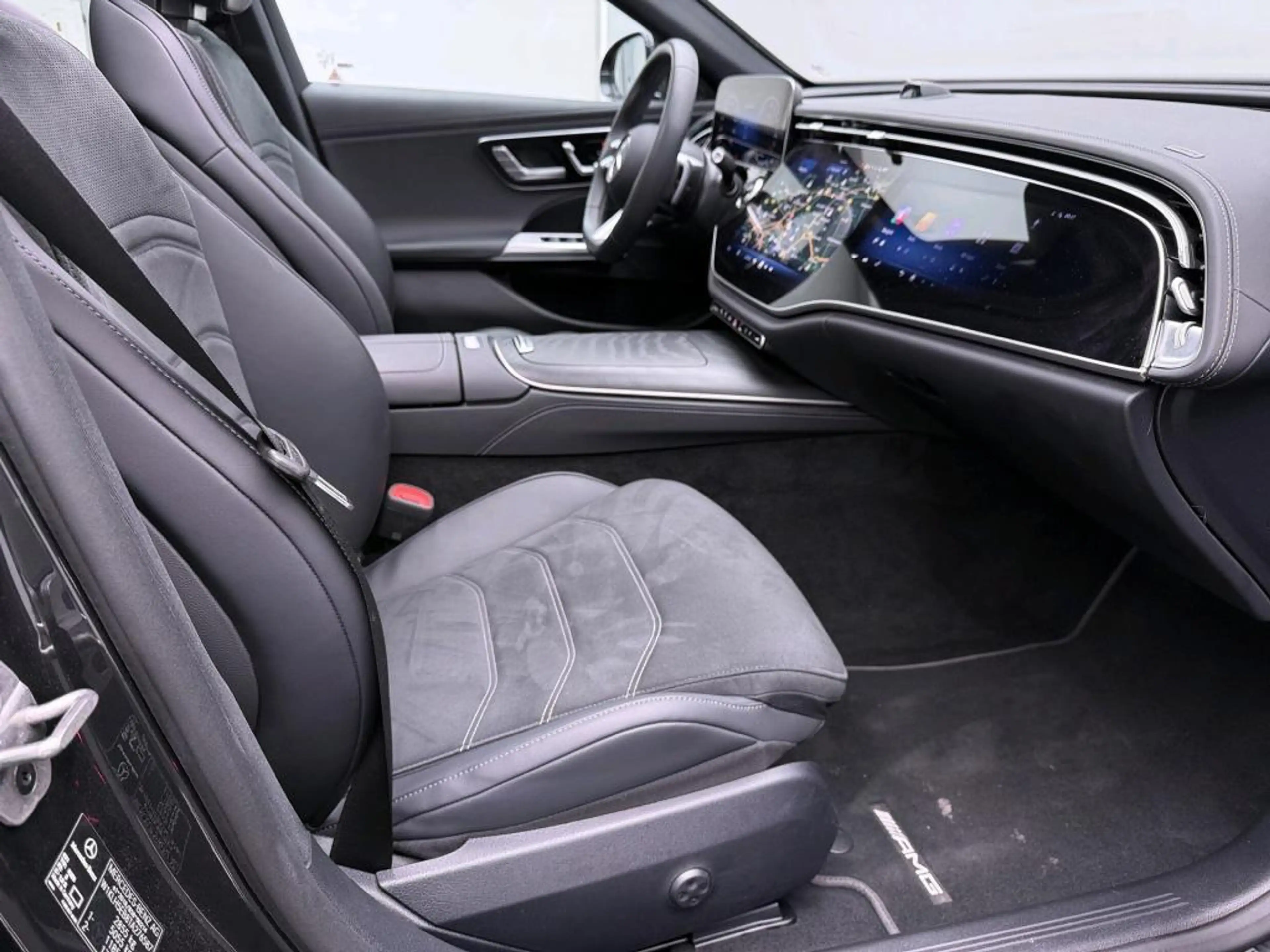 Mercedes-Benz E 300 Estate e Sport Edition — photo 6