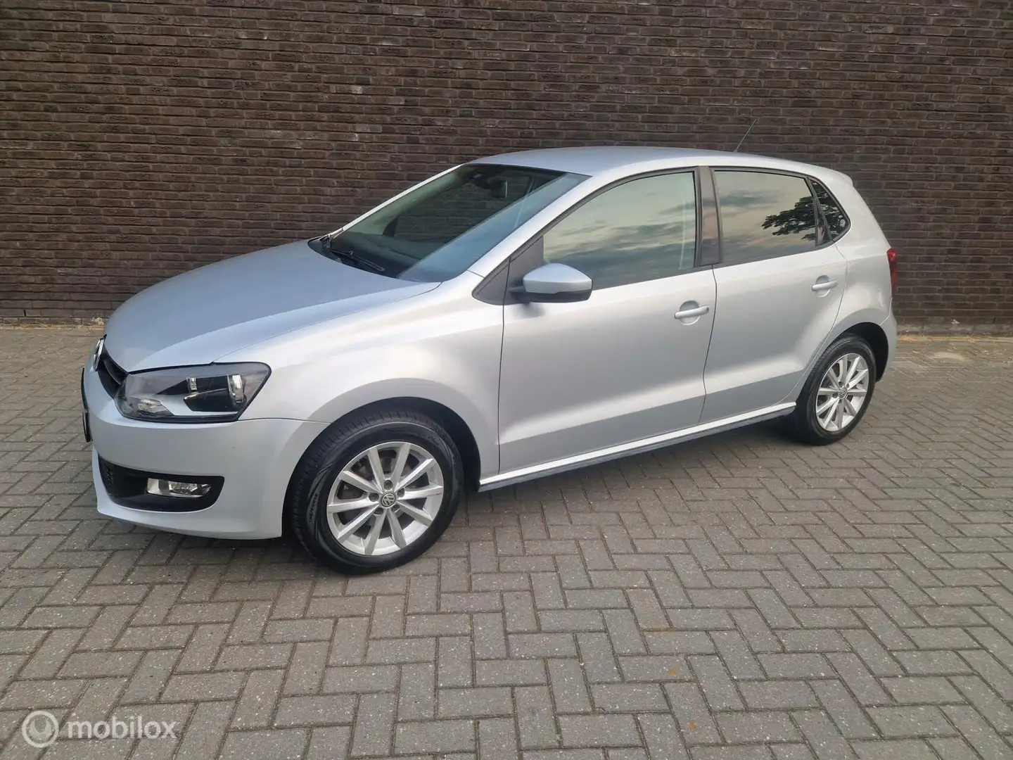 Volkswagen Polo 1.4-16V|MATCH|PDC|Stoelver|CruiseControle| Grigio - 1