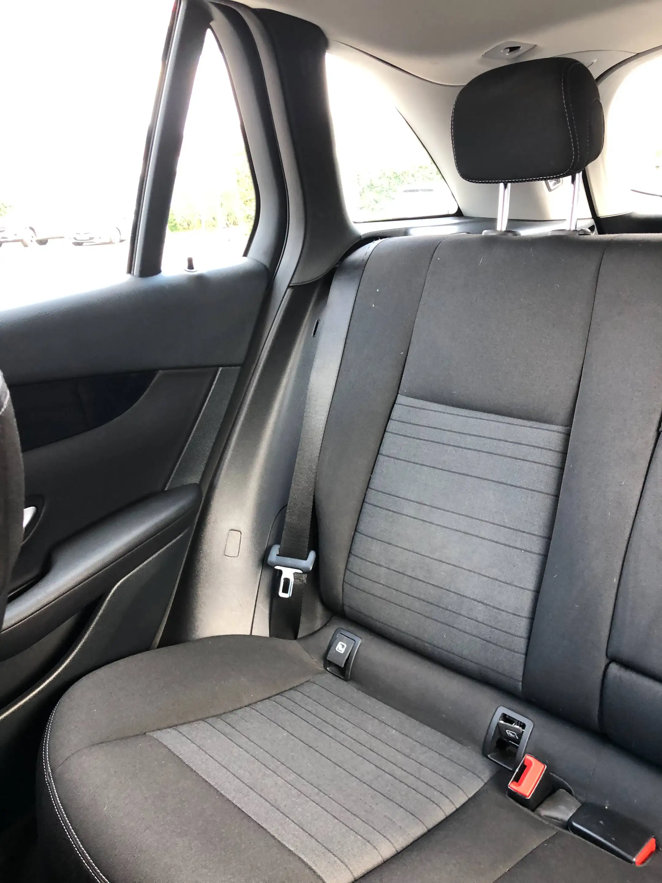 Mercedes-Benz GLC 220 GLC 220 d 4-Matic Airconditioning, Carplay, Camera — photo 17