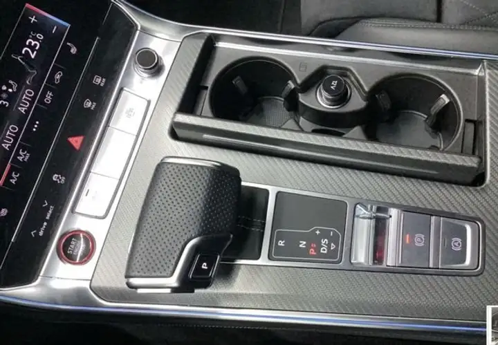 Audi A6 2023, foto 10