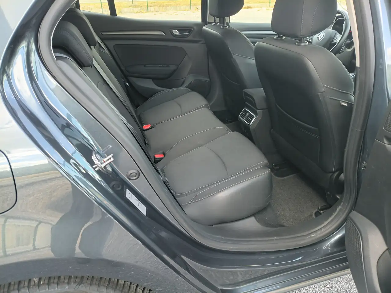 Renault Megane Berline — photo 9