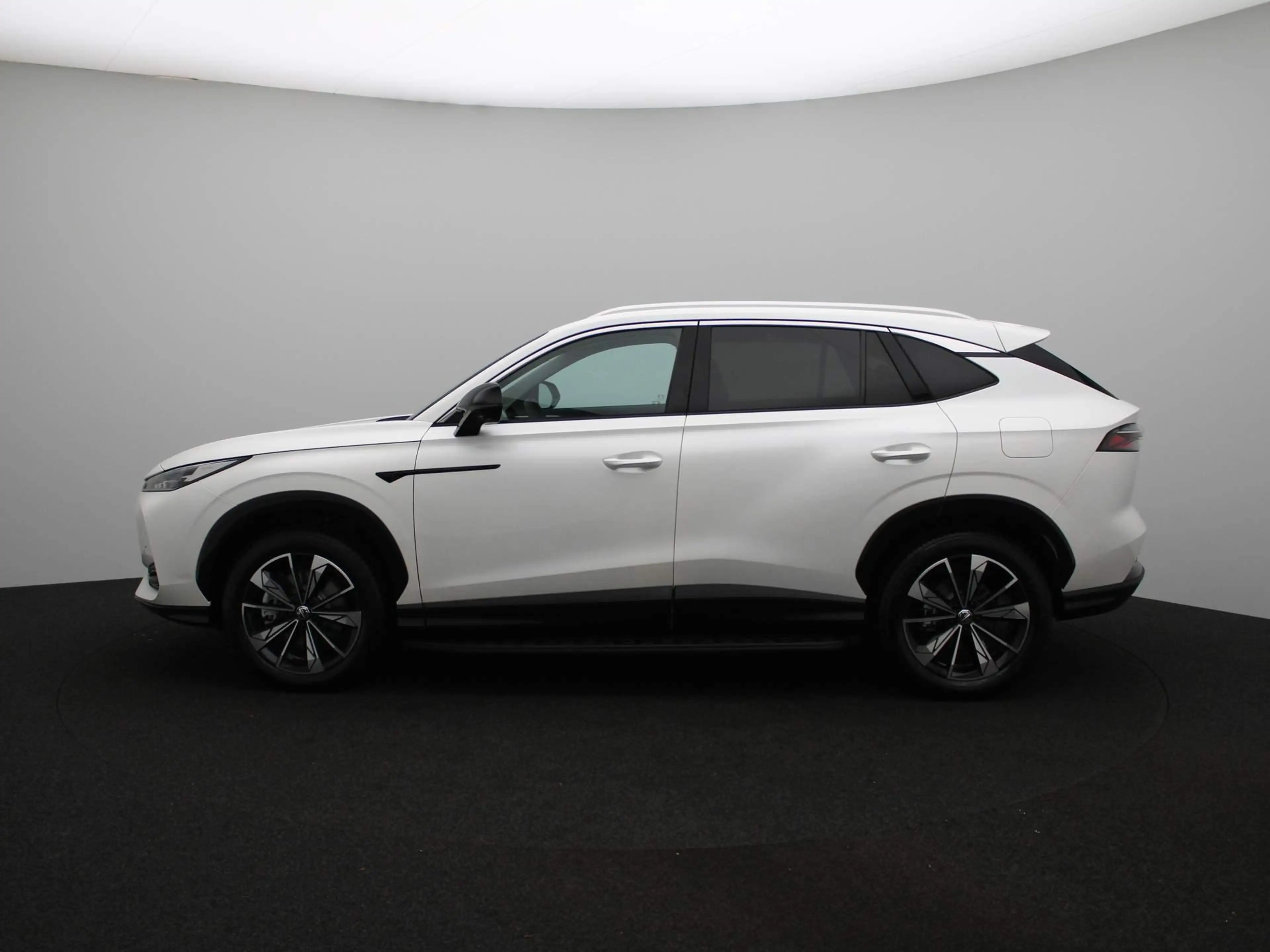 MG HS 1.5T PHEV Luxury Madness Edition | 360 Camera | St — photo 5