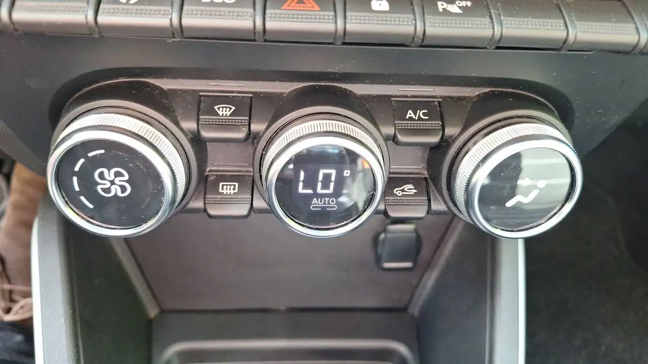 Dacia Duster — photo 29
