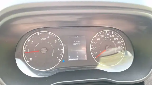 Dacia Duster view 12