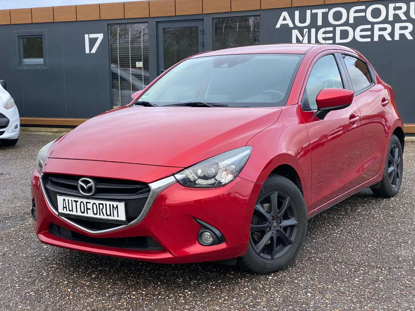 Mazda 2 Nakama Skyactive Technology Rood - 1