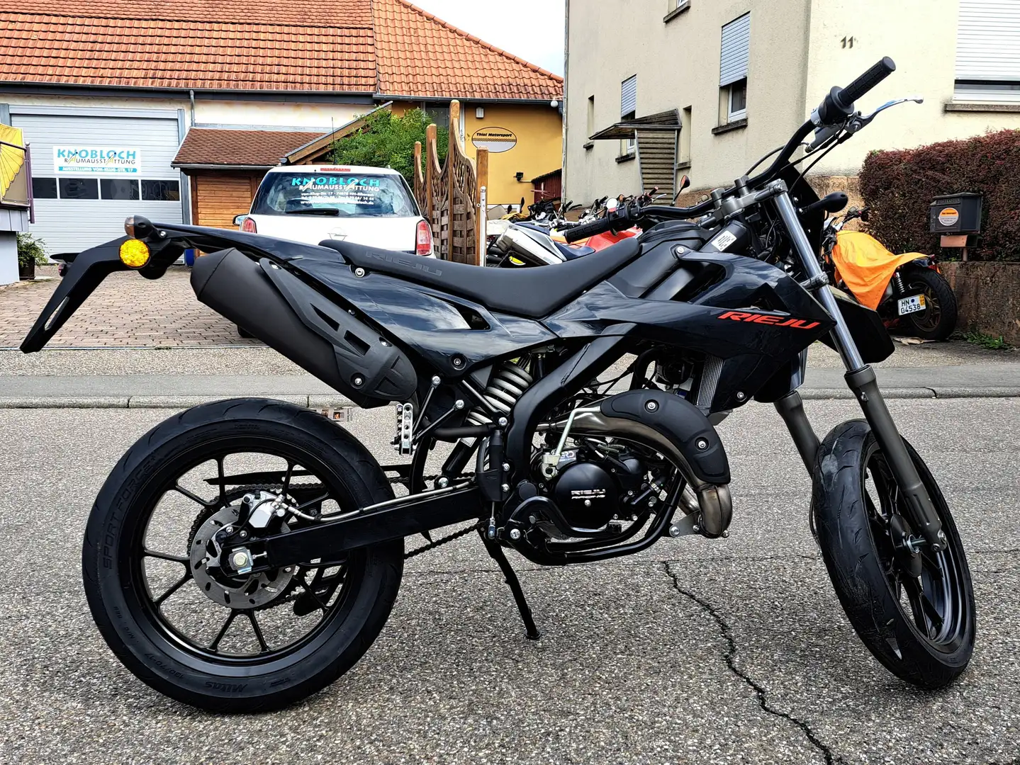 Rieju MRT 50 Supermoto Negro - 1