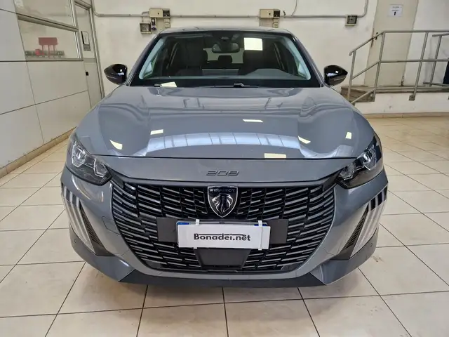 Peugeot 208 Allure Hybrid 100 e-DCS6 auto