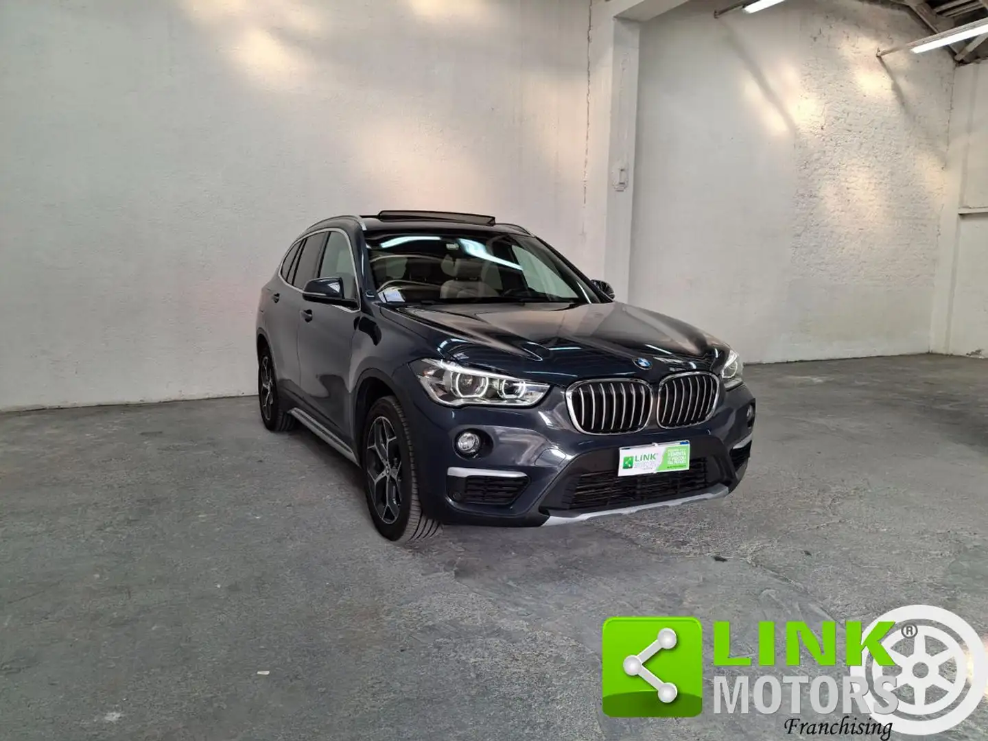 BMW X1 sDrive18d xLine GARANZIA INCLUSA Gris - 1