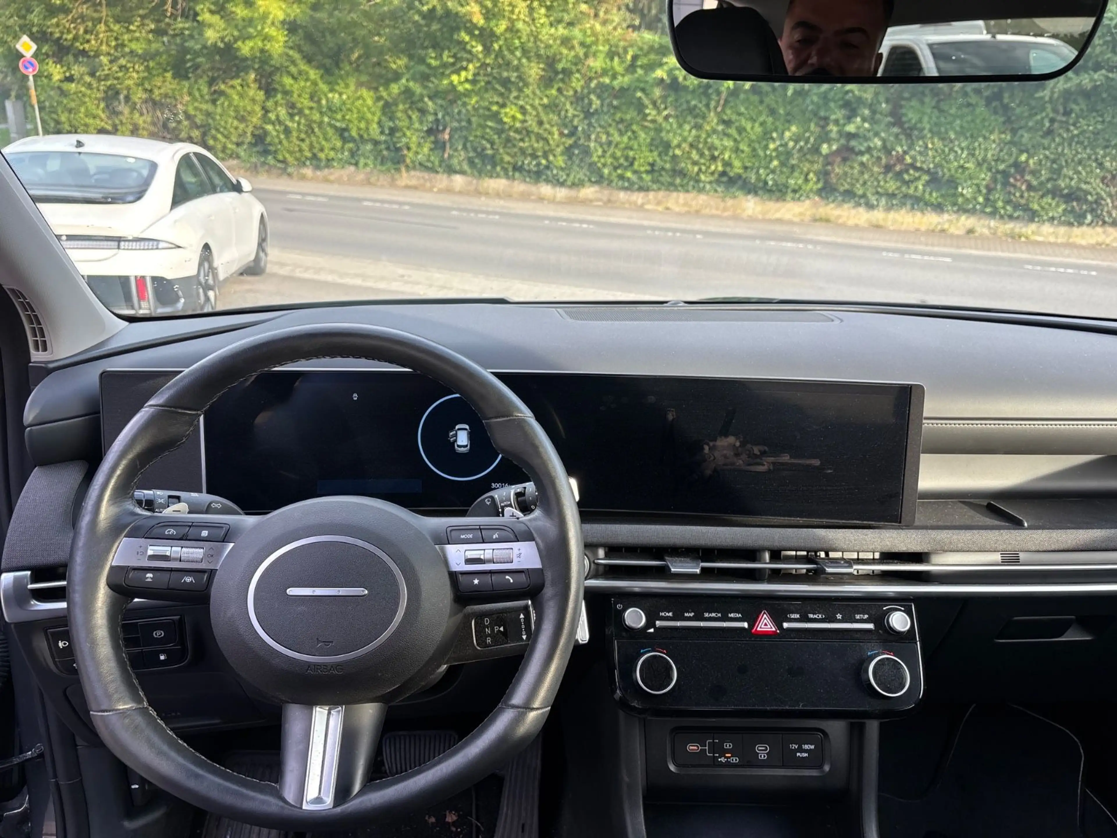 Hyundai TUCSON Trend Plug-In Hybrid 4WD,AHK+Curved Displ — photo 10