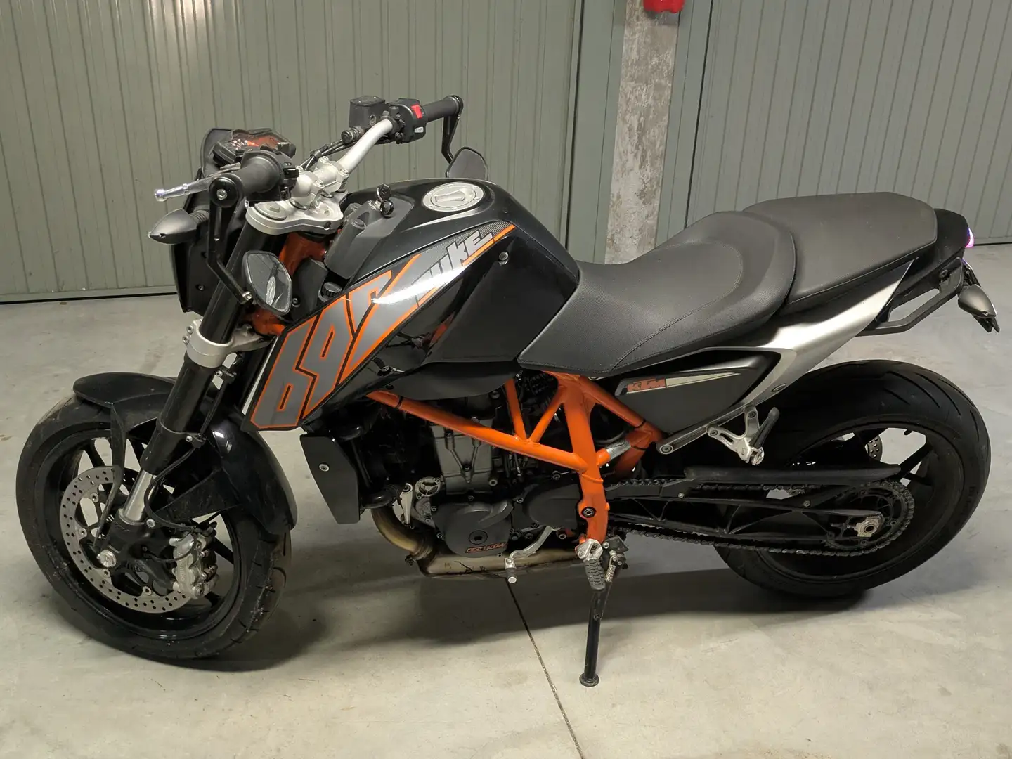 KTM 690 Duke ABS depotenziata A2 Czarny - 2