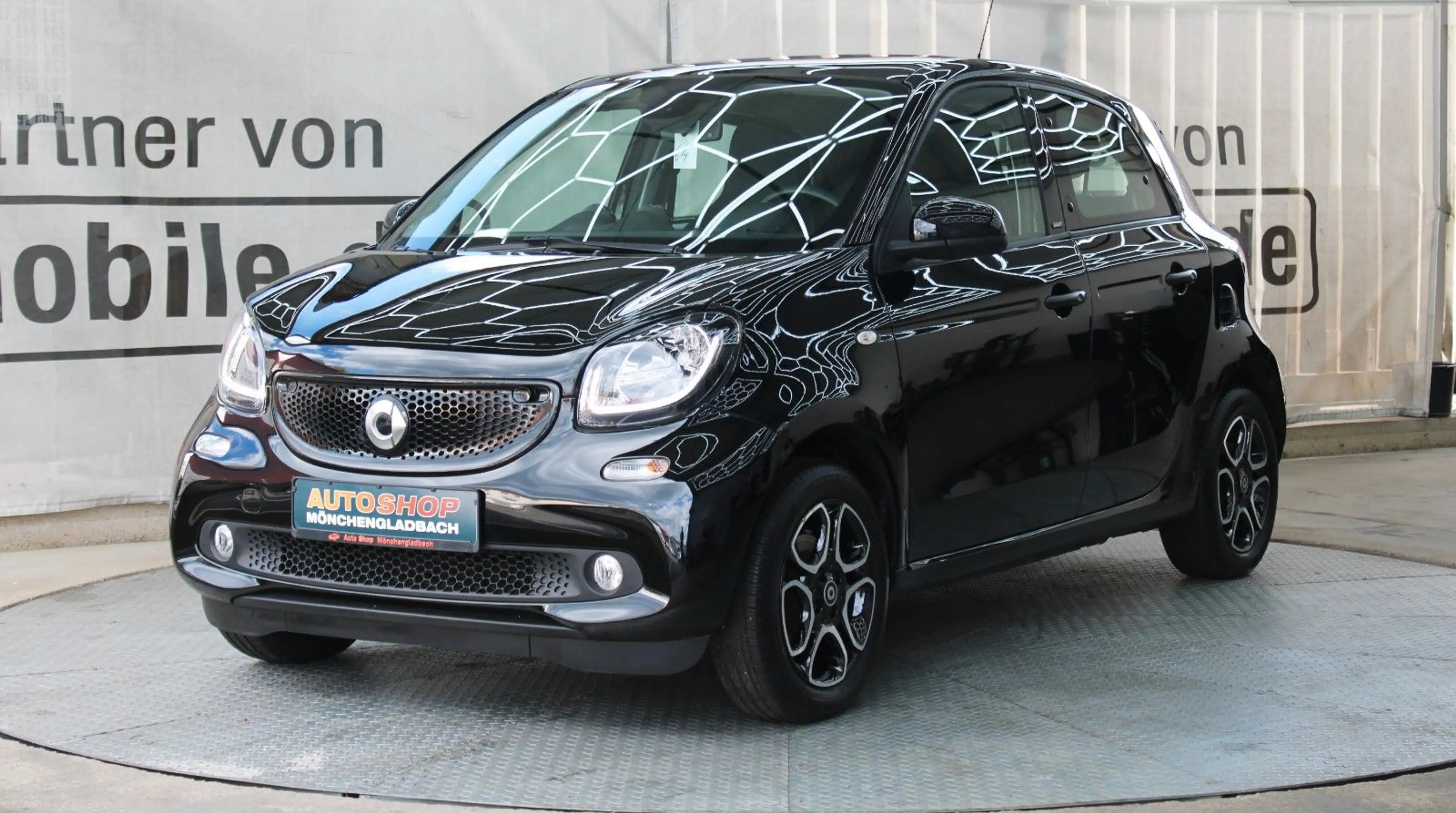 smart forFour *Automatik*Insp.Neu*Scheckheft*Navi*SHZ* — photo 3
