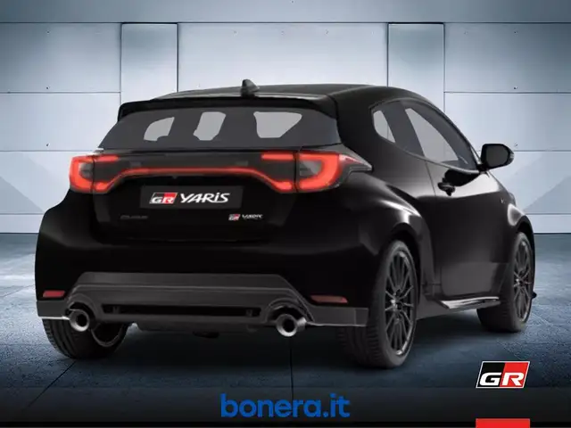 Toyota Yaris view 3