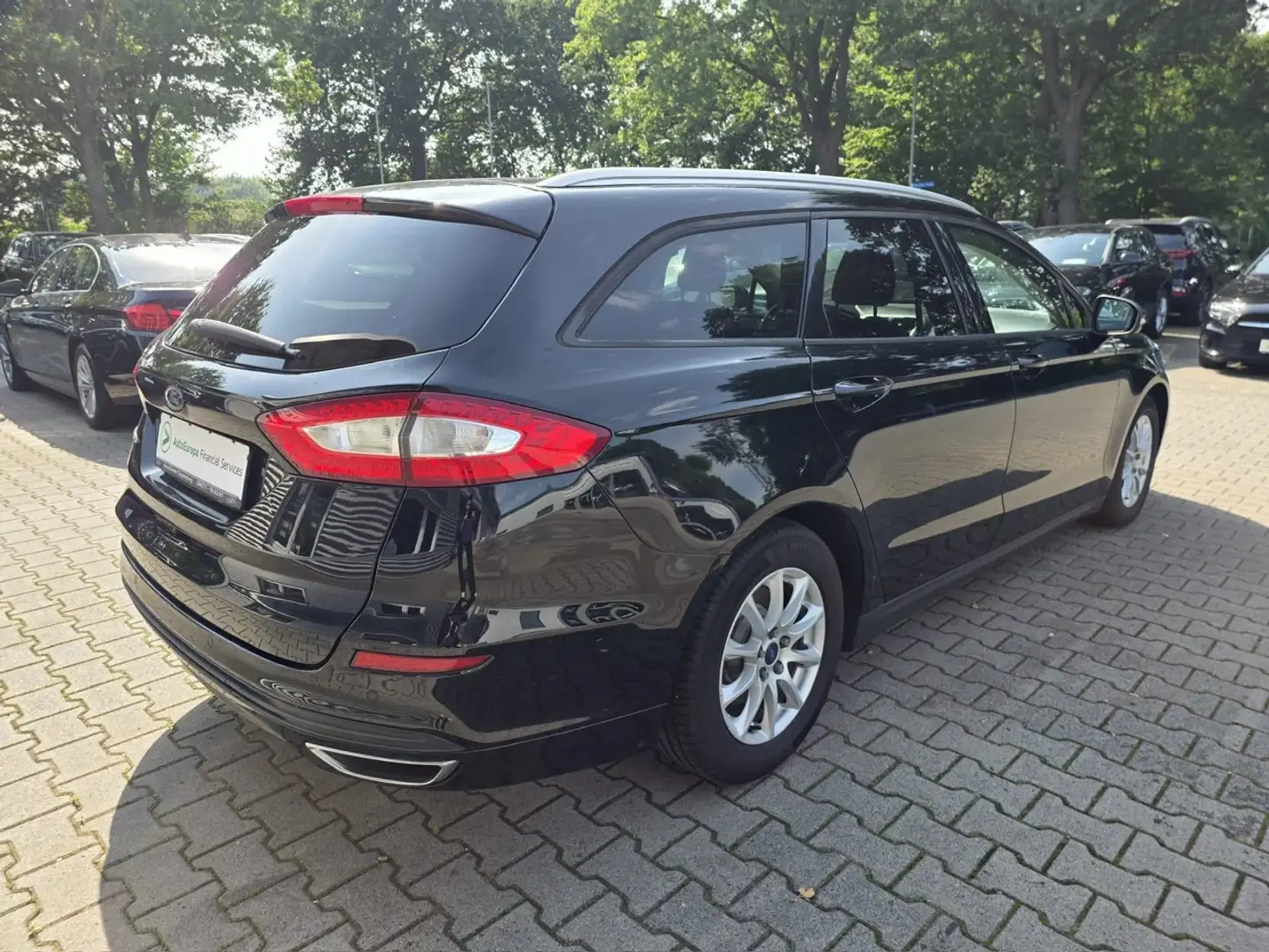 Ford Mondeo Turnier 2,0 TDCi Business Edition Schwarz - 2