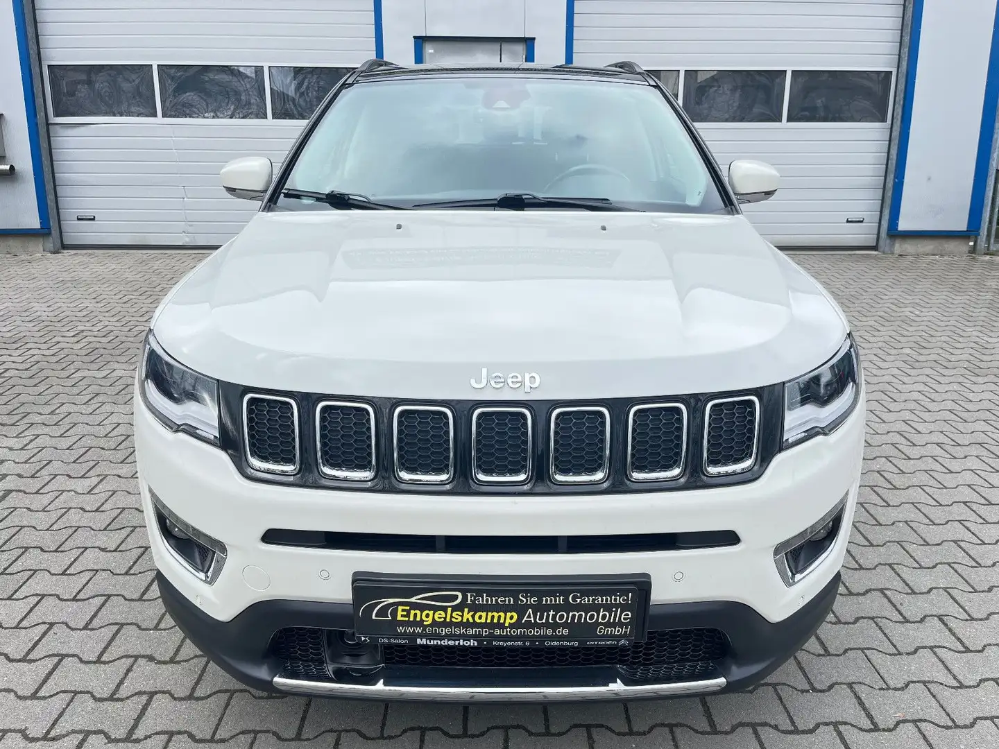 Jeep Compass 2.0 Limited 4WD/PANO/NAVI/LEDER/SCHECKH. Weiß - 2