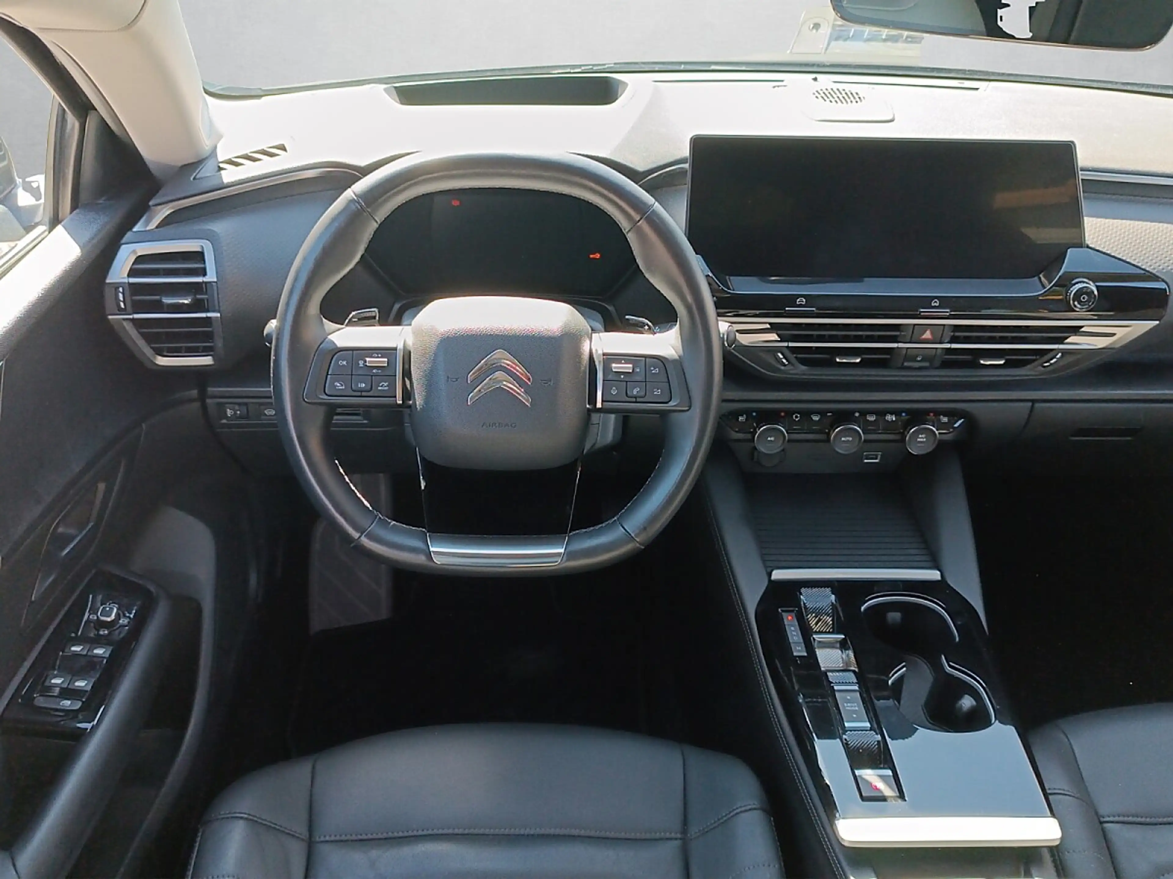 Citroen C5 X PureTech 130 EAT8 Plus — photo 10
