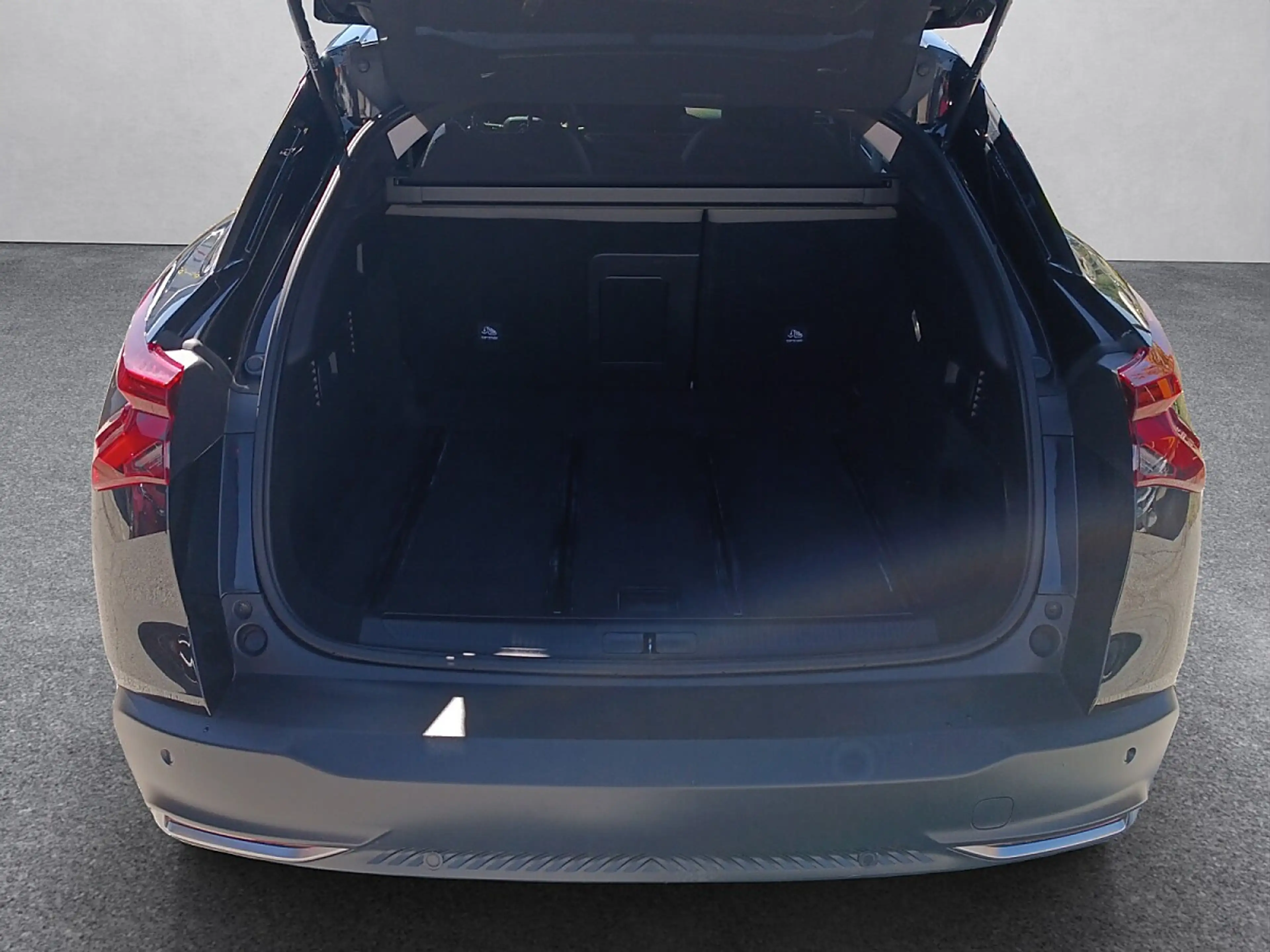 Citroen C5 X PureTech 130 EAT8 Plus — photo 6