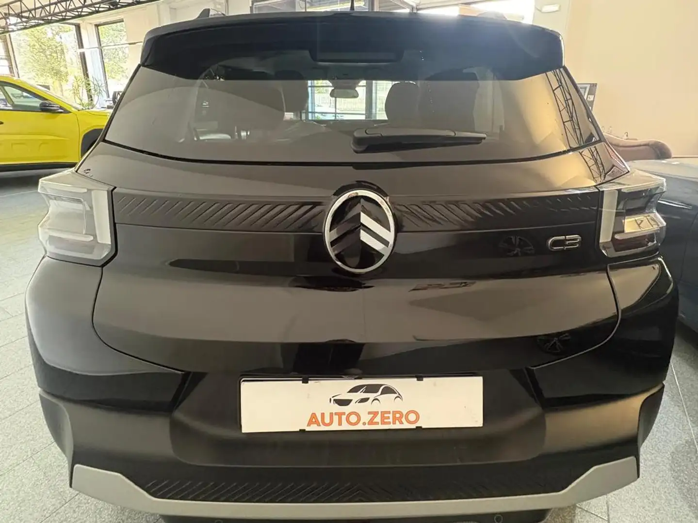 Citroen C3 C3 1.2 puretech turbo Max 100cv s Schwarz - 2