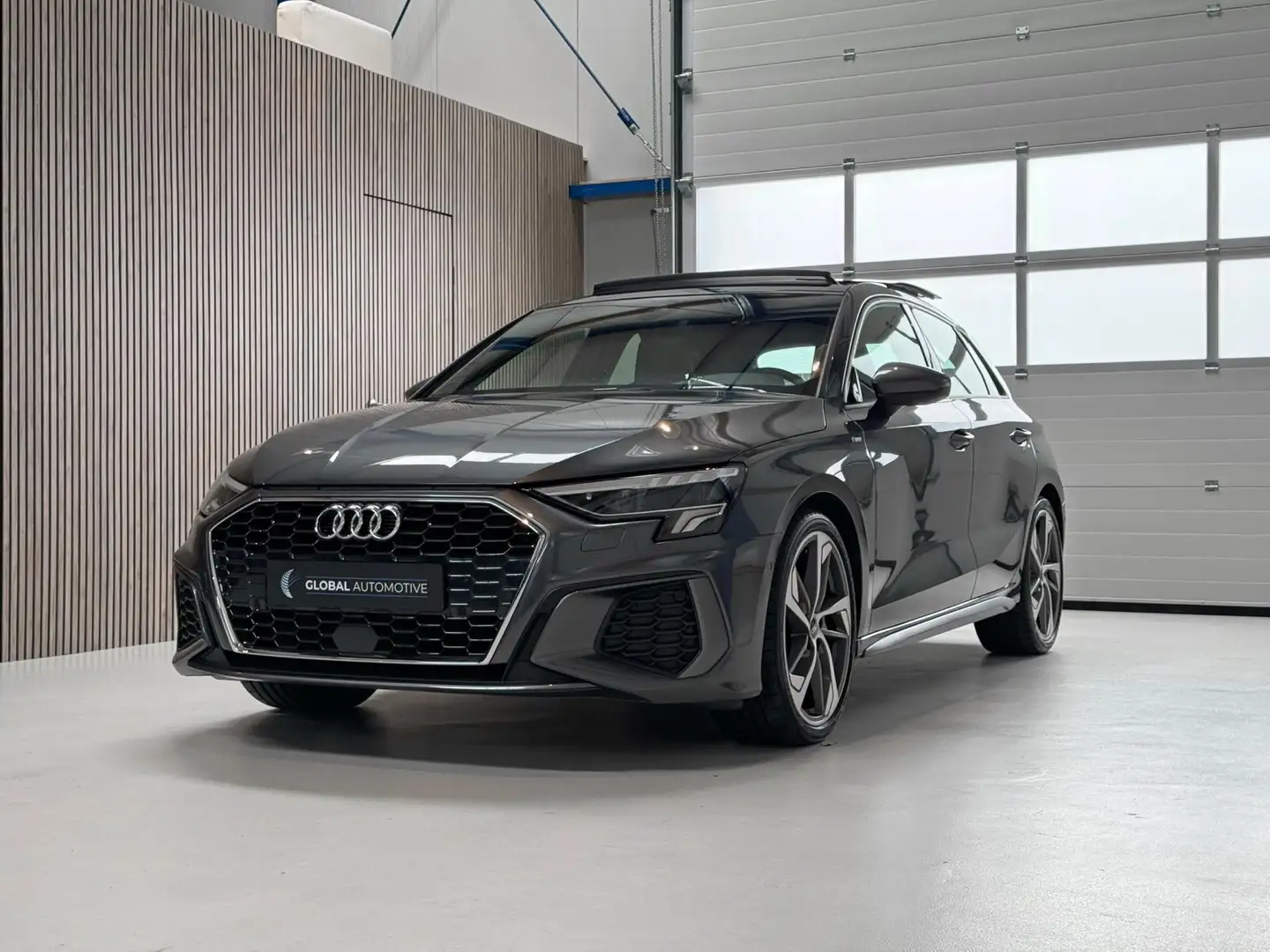 Audi A3 Sportback 35 TFSI S Edition 150 PK - RS STOELEN - Gris - 1