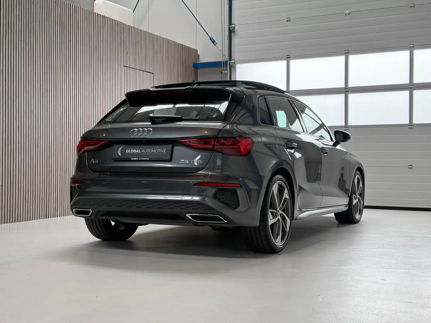 Audi A3 Sportback 35 TFSI S Edition 150 PK - RS STOELEN - Gris - 2
