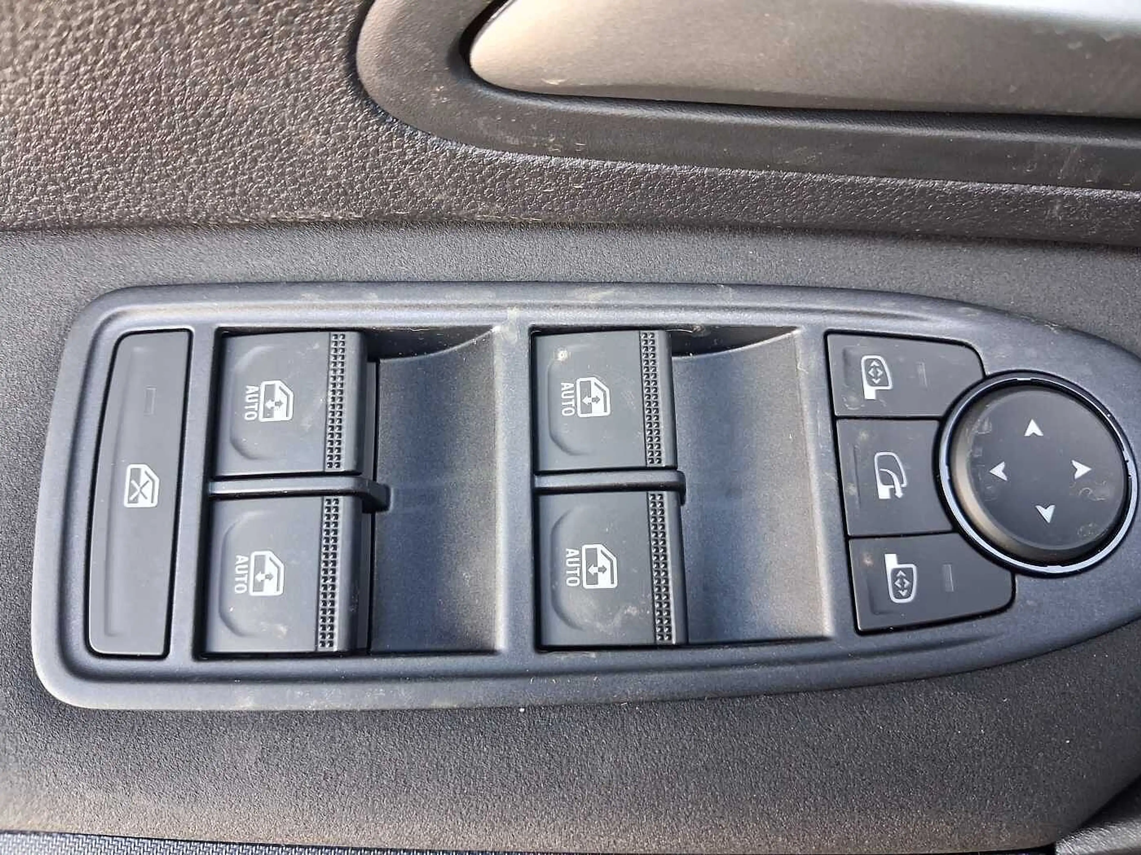 Dacia Bigster EXPRESSION TCe 140 AHK/EASYPAK/WINTER+ — photo 12