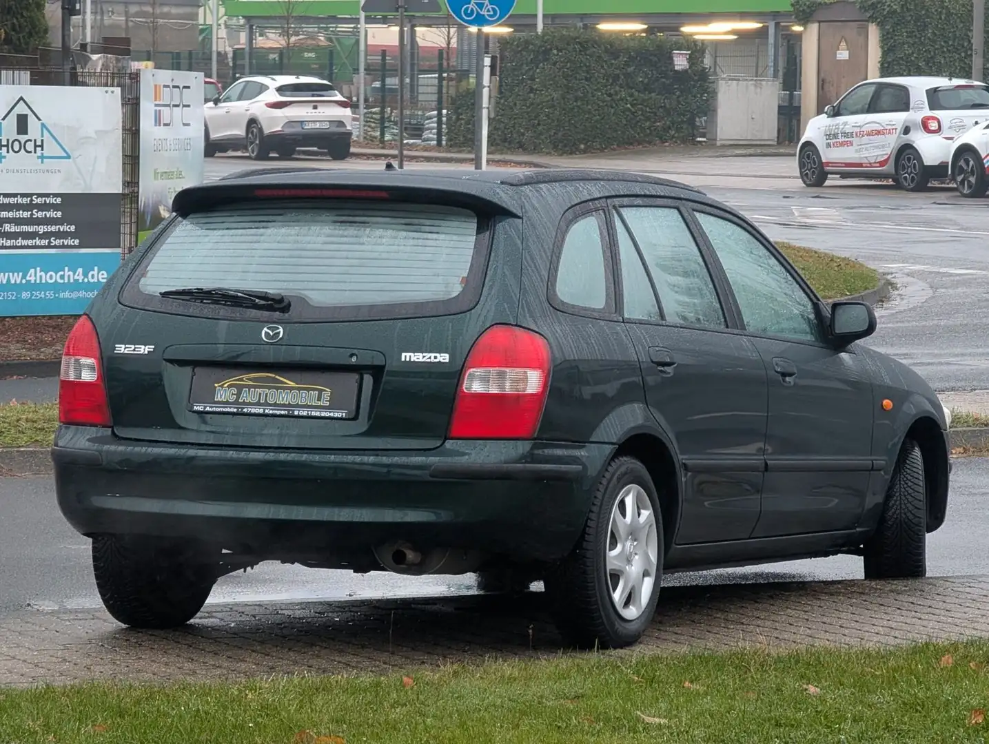 Mazda 323 F*KLIMA*ZV-FUNK*RADIO-CD*EL-FENSTER !! Зелений - 2