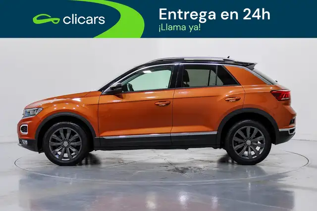 Volkswagen T-Roc view 8