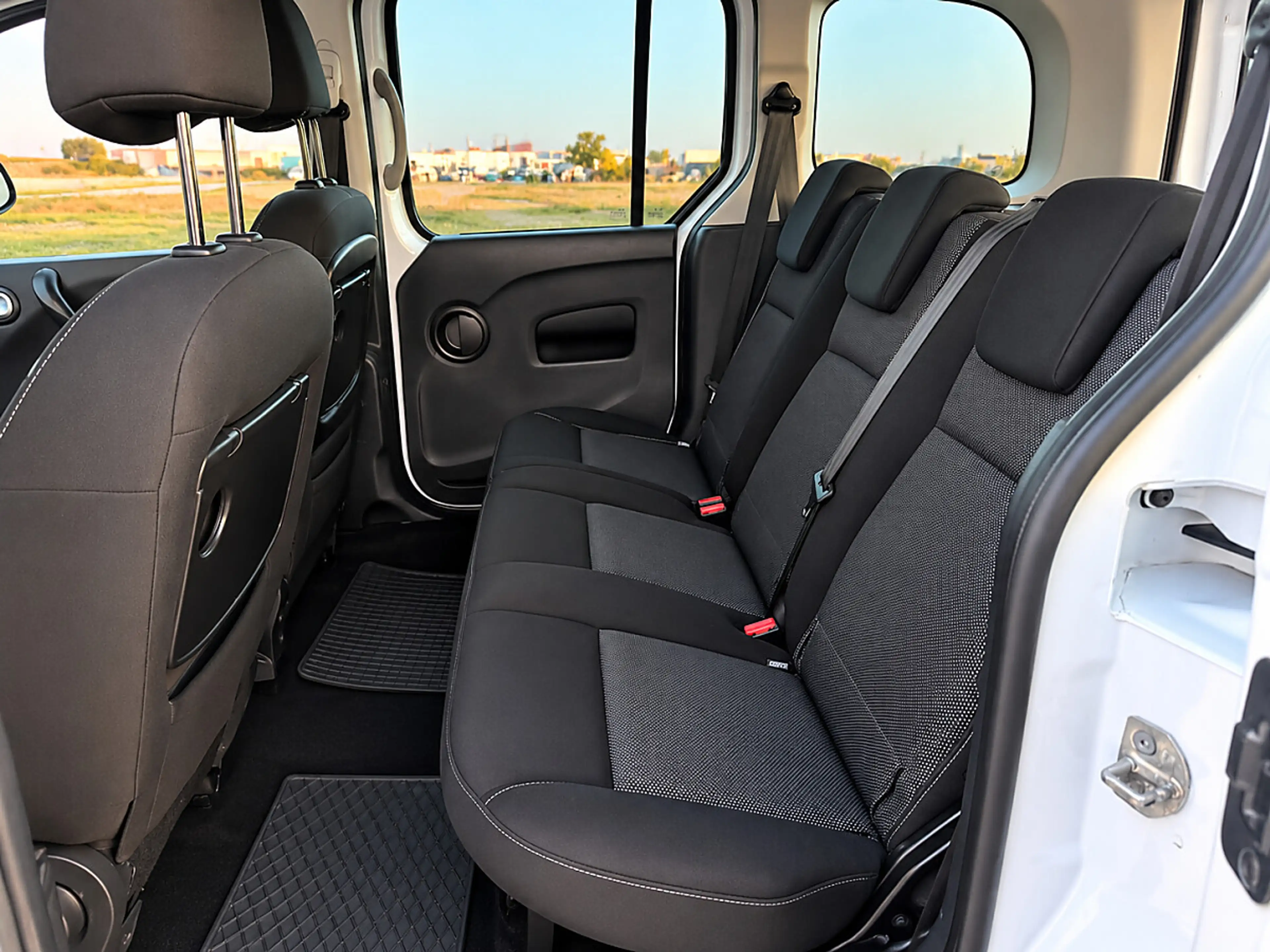 Renault Kangoo Dynamique Energy dCi 110*GARANTIE INKLUDIERT, 1... — photo 10