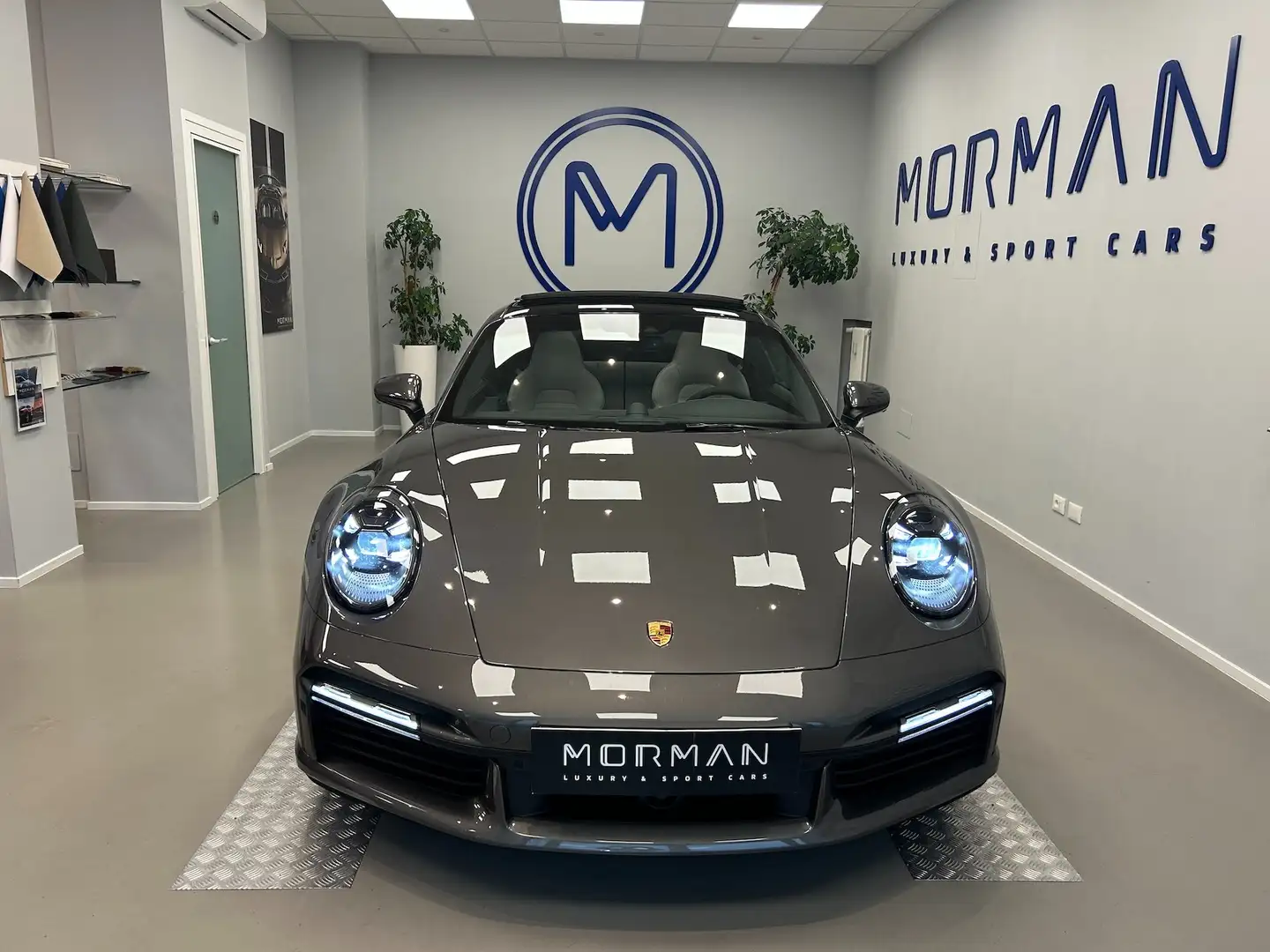 Porsche 992 Coupe 3.7 Turbo S auto Grey - 2