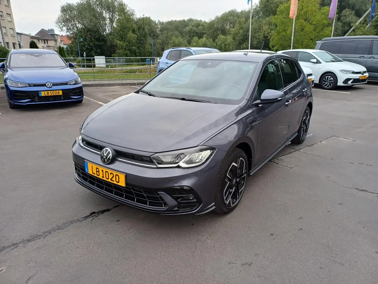 Volkswagen Polo R-Line Grau - 1