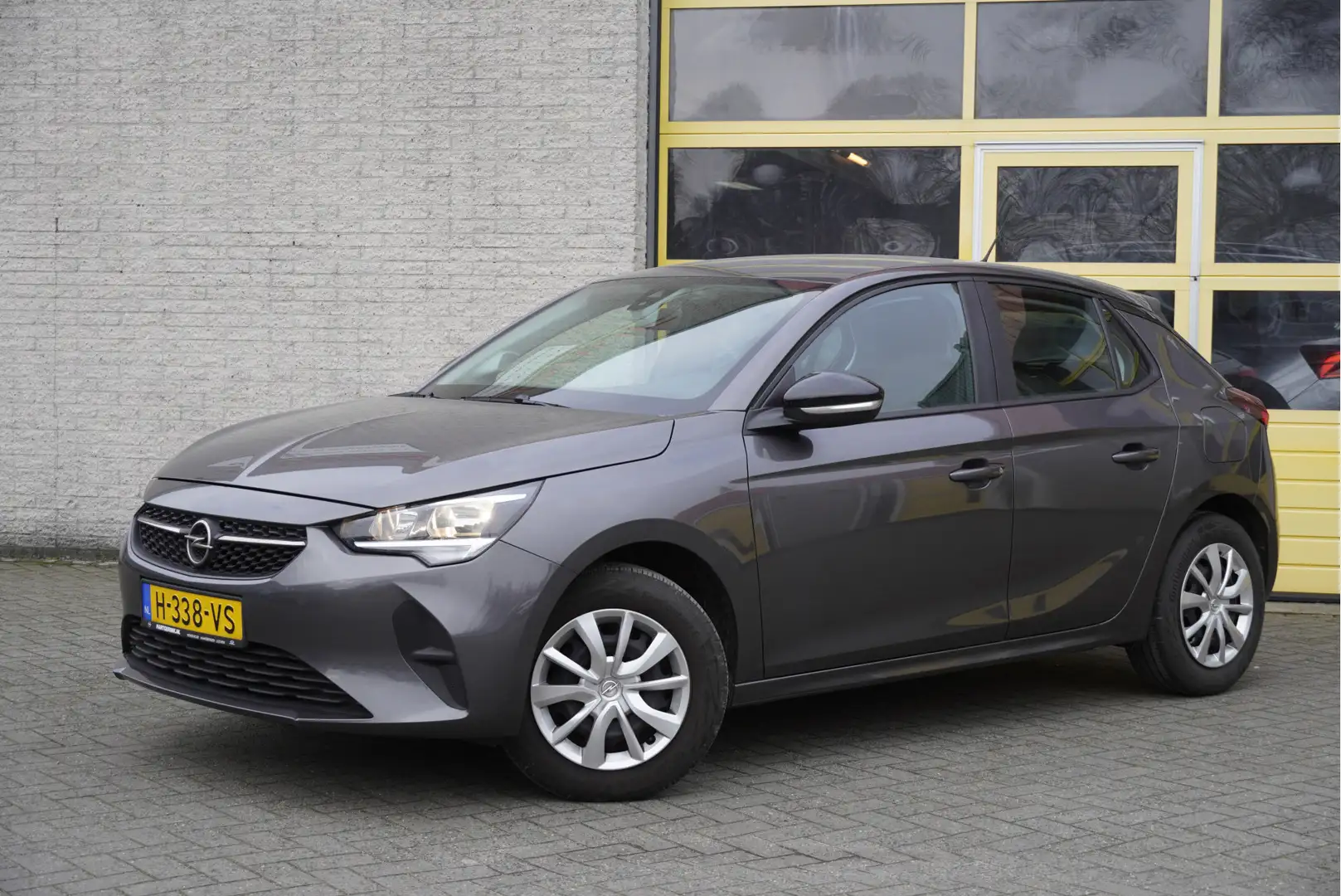 Opel Corsa 1.2 5drs Edition BJ2020 Audio | Airco | Cruise con Grijs - 2